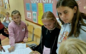 Relacja z obchod&oacute;w Dnia Język&oacute;w Obcych w PSP w Chybicach 1
