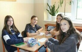 Relacja z obchod&oacute;w Dnia Język&oacute;w Obcych w PSP w Chybicach 15
