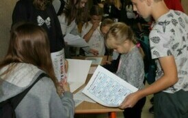 Relacja z obchod&oacute;w Dnia Język&oacute;w Obcych w PSP w Chybicach 46