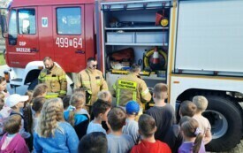 Wizyta strażak&oacute;w w PSP w Lomnie 14