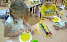 Dzień Uśmiechu w przedszkolu w Chybicach 14
