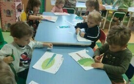 Międzynarodowy Dzień Drzewa w przedszkolu w Chybicach 12