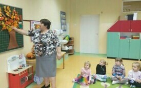 Międzynarodowy Dzień Drzewa w przedszkolu w Chybicach 21