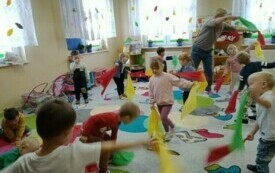 Międzynarodowy Dzień Drzewa w przedszkolu w Chybicach 39