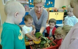 Międzynarodowy Dzień Drzewa w przedszkolu w Chybicach 40