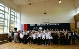 Dzień Edukacji Narodowej w Publicznej Szkole Podstawowej im. Feliksa Szczęsnego Karnickiego w Chybicach 2