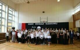Dzień Edukacji Narodowej w Publicznej Szkole Podstawowej im. Feliksa Szczęsnego Karnickiego w Chybicach 3
