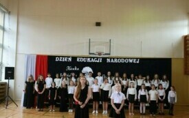Dzień Edukacji Narodowej w Publicznej Szkole Podstawowej im. Feliksa Szczęsnego Karnickiego w Chybicach 8