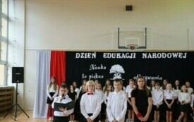 Dzień Edukacji Narodowej w Publicznej Szkole Podstawowej im. Feliksa Szczęsnego Karnickiego w Chybicach 20