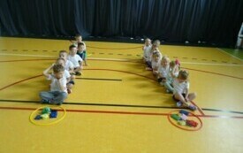 Zmagania sportowe przedszkolak&oacute;w 8