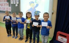 Dzień Poczty Polskiej w przedszkolu w Chybicach 10