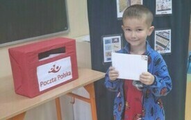 Dzień Poczty Polskiej w przedszkolu w Chybicach 38