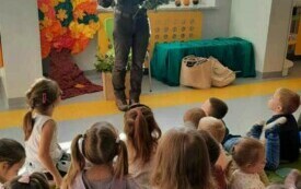 Dzień Drzewa w PSP  Łomnie 3