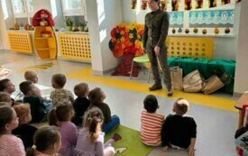 Dzień Drzewa w PSP  Łomnie 5