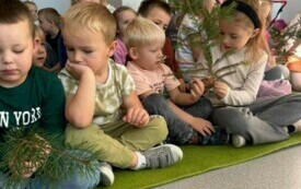 Dzień Drzewa w PSP  Łomnie 32
