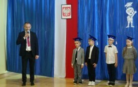 Ślubowanie i pasowanie na ucznia. 31