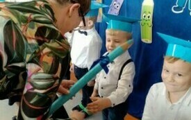 Kolorowe kredki w pudełeczku noszę&hellip; 5