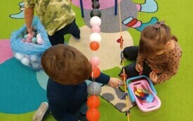 Zajęcia popołudniowe w przedszkolu Publicznej Szkoły Podstawowej  w Szerzawach 5