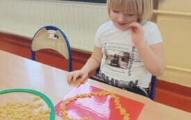 Zajęcia popołudniowe w przedszkolu Publicznej Szkoły Podstawowej  w Szerzawach 11