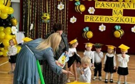 Pasowanie na przedszkolaka w PSP w Łomnie 6