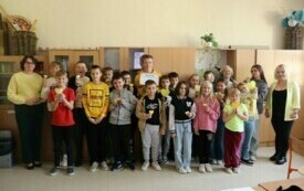 Święto serdeczności &ndash; Dzień Życzliwości i Pozdrowień w naszej szkole- PSP Chybice 10