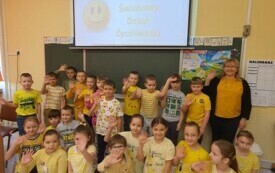 Galeria aktualności Światowy Dzień Życzliwości i Pozdrowień. 3799 7