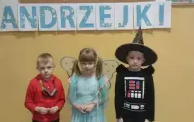 Andrzejkowe wr&oacute;żby w oddziale "0" w Godowie 7