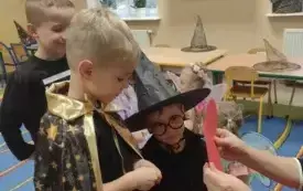 Andrzejkowe wr&oacute;żby w oddziale "0" w Godowie 15