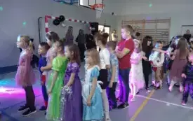 Wspomnienia z Magicznego Wieczoru &ndash; Andrzejki w Publicznej Szkole Podstawowej w Jadownikach! 3