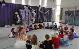 Wspomnienia z Magicznego Wieczoru &ndash; Andrzejki w Publicznej Szkole Podstawowej w Jadownikach! 7
