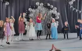 Wspomnienia z Magicznego Wieczoru &ndash; Andrzejki w Publicznej Szkole Podstawowej w Jadownikach! 30