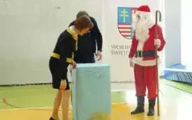 Mikołajkowe atrakcje w PSP w Godowie 12