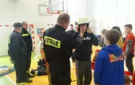 Mikołajkowe atrakcje w PSP w Godowie 15