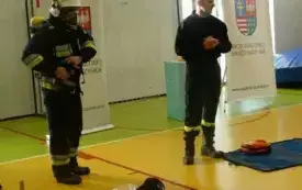 Mikołajkowe atrakcje w PSP w Godowie 18