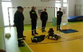 Mikołajkowe atrakcje w PSP w Godowie 22