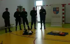 Mikołajkowe atrakcje w PSP w Godowie 30