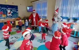 Mikołajki w przedszkolu w Chybicach 16