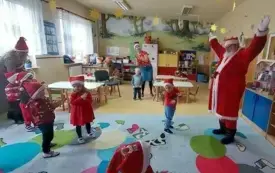 Mikołajki w przedszkolu w Chybicach 18