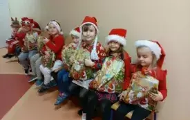 Mikołajki w przedszkolu w Chybicach 27
