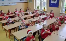 Mikołajki w przedszkolu w Chybicach 28