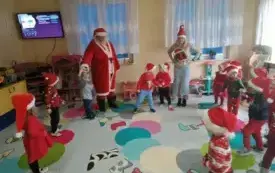 Mikołajki w przedszkolu w Chybicach 37
