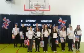 V Gminny Konkurs z Języka Angielskiego dla klas VII - VIII 8