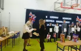 V Gminny Konkurs z Języka Angielskiego dla klas VII - VIII 10