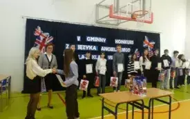 V Gminny Konkurs z Języka Angielskiego dla klas VII - VIII 11