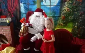&bdquo;Ho Ho Ho &hellip; Czy są tu jakieś grzeczne dzieci?&rdquo; &ndash; Mikołaj w naszej  szkole. 10