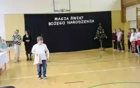 Konkurs i kiermasz świąteczny- PSP Chybice 6