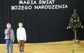 Szkolny Konkurs Recytatorski  pod hasłem &bdquo;Magia Świąt Bożego Narodzenia&rdquo;- PSP Chybice 8