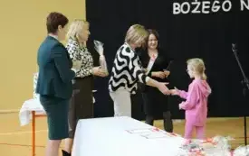 Szkolny Konkurs Recytatorski  pod hasłem &bdquo;Magia Świąt Bożego Narodzenia&rdquo;- PSP Chybice 16