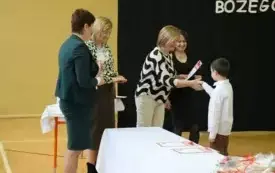 Szkolny Konkurs Recytatorski  pod hasłem &bdquo;Magia Świąt Bożego Narodzenia&rdquo;- PSP Chybice 17