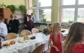 Galeria aktualności Kolędowanie w kasach III 3942 42